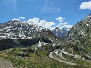 3 Stunning Swiss Mountain Passes: Ultimate One Day Road Trip Guide