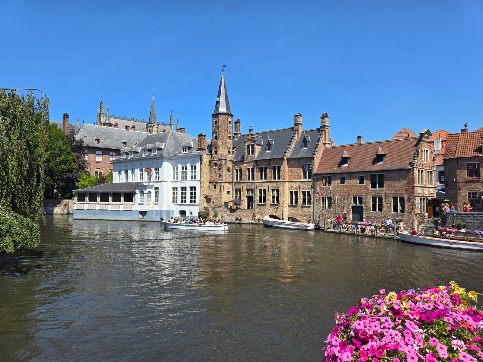 1 Day in Bruges: Is Belgium’s Fairytale City Worth the Hype?